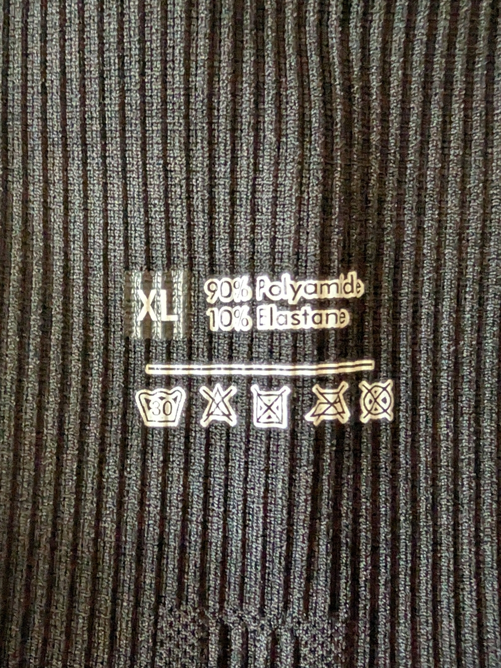 Leonie & Co High-Waist 3D Cellulite-Smoothing Leggings - Black - Picture 5 of 6